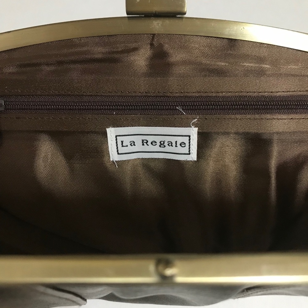 Two handbags . - Picture 5 of 6
